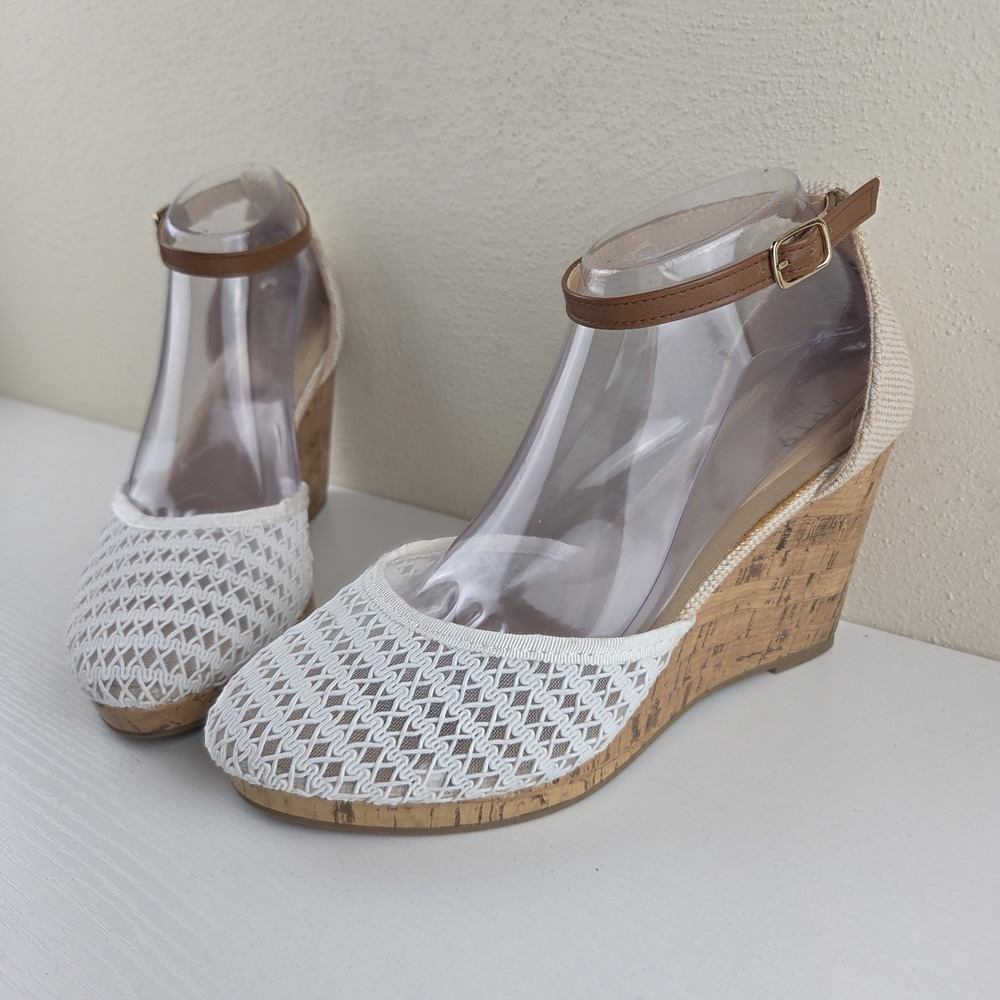 Apt. 9 Wedge 4" Platform White Jacques Cork Heel Strappy Sandal Size 9 Medium